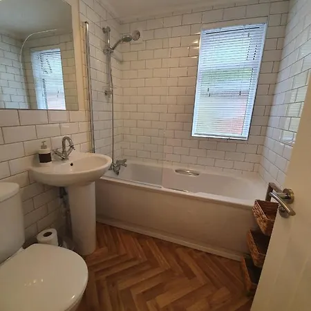 Σπίτι διακοπών Charming 3-bed On With Hot Tub *