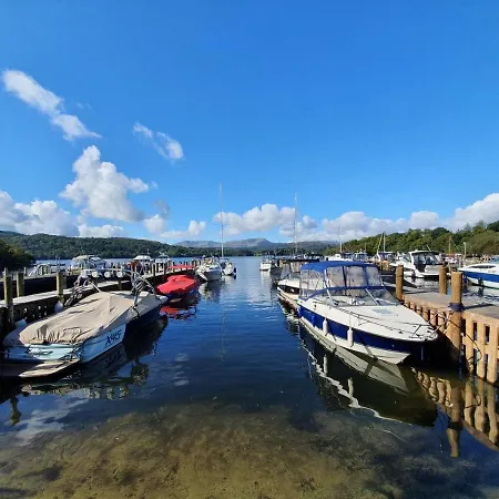 Σπίτι διακοπών Charming 3-bed On With Hot Tub Windermere